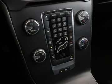 Volvo V40 II Hatchback Facelifting 2.0 D2 120KM 2017 Volvo V40 2.0D Klimatyzacja Tempomat Elektryka, zdjęcie 24