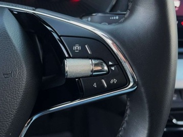 Skoda Octavia IV Liftback 1.5 TSI EVO 150KM 2023 Skoda Octavia 1.5TSI 150KM Style SalonPL SerwisASO Acc Virtual Matrix Kessy, zdjęcie 22