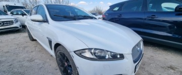 Jaguar XF II 2015 Jaguar XF 2015r, 2.0 Benzyna. Lekko przetarty bok. Jezdzi. 2.0 Benzyna