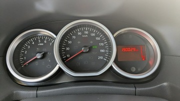 Dacia Duster I SUV Facelifting 1.5 dCi 109KM 2017 Dacia Duster 1.5dCi 109PS OPŁACONY Bezwypadkowy, zdjęcie 17