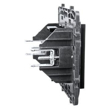 Крышка рамы Legrand Niloe Step черного цвета