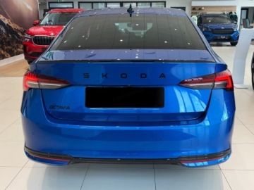 Skoda Octavia IV Liftback 1.5 TSI EVO 150KM 2026 SKODA Octavia Sportline 1.5 TSI mHEV DSG Sedan 150KM 2026, zdjęcie 3