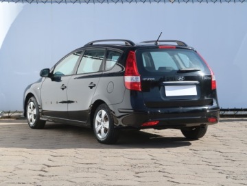 Hyundai i30 I CW Facelifting 1.4 DOHC 109KM 2011 Hyundai i30 1.4 CVVT, Klima, zdjęcie 3