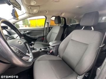 Ford Focus III Kombi Facelifting 1.6 TDCi 115KM 2014 Ford Focus Ford Focus 1.6 TDCi DPF Titanium 1.6 Diesel 115KM, zdjęcie 15