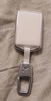 Брелок для ключей VOLVO S60 S90 V60 V90 XC40 XC60 XC90 C40 C30 alu белый