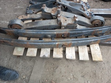 RESORY RESOR PRZÓD PRZEDNIE SCANIA P380 11R E5
