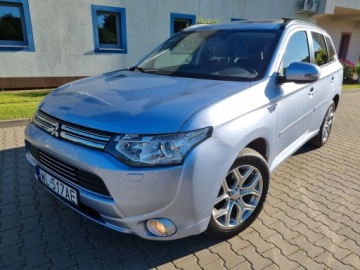 Mitsubishi Outlander 2013 Mitsubischi Outlander III PHEV HYBRID 4x4 Intense Serwis Bezwypadek, zdjęcie 38