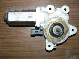 MOTOREK MECHANIZMUS OKNO LEVÝ PŘEDNÍ 12755683 SAAB 9-3 II 93 MOTOR