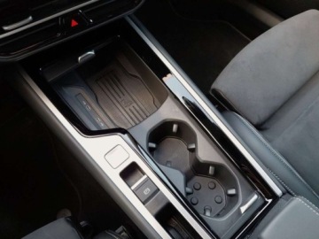 Volkswagen Passat B8 Variant Facelifting 2.0 TDI SCR 150KM 2025 Volkswagen Passat 2.0TDI 150KM Elegance DSG SerwisASO Acc Matrix Navi Hak, zdjęcie 25