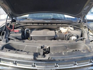 Chevrolet Suburban GMT900 2022 Chevrolet Suburban Premier 2022 5.3l 5.3 Benzyna 355KM, zdjęcie 7