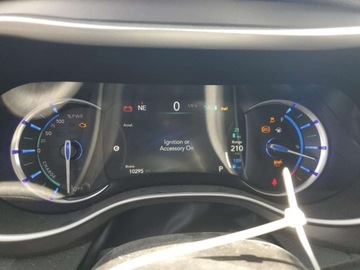 Chrysler Pacifica II 2023 Chrysler Pacifica Hybrid Touring L 2023 3.6l 3.6 Hybryda 260KM, zdjęcie 9