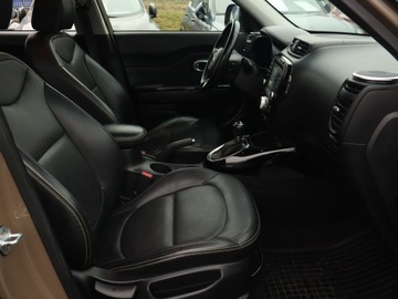 Kia Soul II 1.6 VGT CRDi 128KM 2015 Kia Soul 1.6 CRDI, Automat, Skóra, Navi, Klima, zdjęcie 8