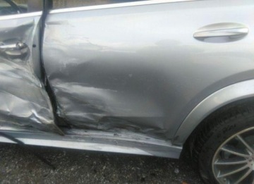 Mercedes GLE V167 2023 Mercedes-Benz GLE 2023, 3.0L, 4x4, od ubezpieczalni 3.0 Benzyna 362KM, zdjęcie 9