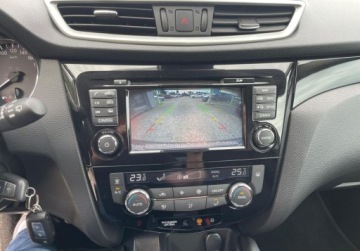 Nissan Qashqai II Crossover 1.2 DIG-T 115KM 2017 Nissan Qashqai Niski przebieg, Bardzo dobry stan, Bogata wersja 1.2 Benzyna, zdjęcie 9