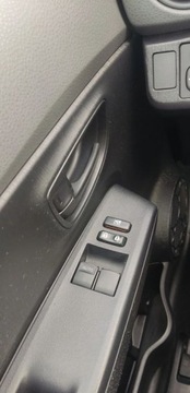 Toyota Yaris III Hatchback 5d 1.0 VVT-i 69KM 2013 Toyota Yaris 1.O BENZ ,bezwypadek,jeden wlasciciel ,kupiony w aso toyota, zdjęcie 17