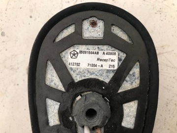 CHRYSLER 300C KOMBI ANTÉNA 05091504AB