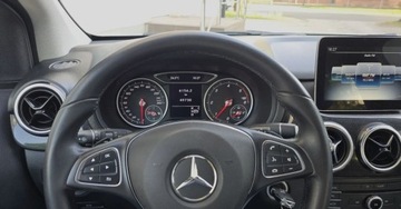 Mercedes Klasa B W246 Sports Tourer Facelifting 1.5 180 d 109KM 2018 Mercedes-Benz Klasa B 1.5 diesel 109 KM NAVI klimatronic zarejestrowany 49, zdjęcie 18