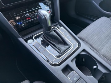 Volkswagen Passat B8 Variant Facelifting 2.0 TDI SCR 150KM 2022 Volkswagen Passat Business 2.0 TDI / 150 KM DSG Er, zdjęcie 15