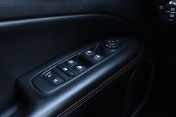 Jeep Compass II SUV 1.4 MultiAir 140KM 2019 Jeep Compass 1.4 MultiAir, Salon Polska, zdjęcie 20