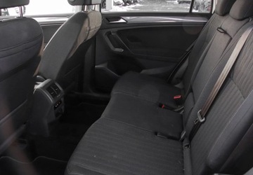 Volkswagen Tiguan Allspace SUV Facelifting 1.5 TSI EVO 150KM 2022 Volkswagen Tiguan Allspace 1.5TSI 150km Life DSG, Podgrzewane Fotele, Nawi, zdjęcie 11