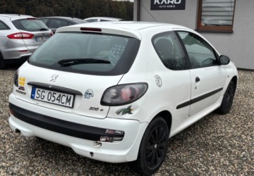 Peugeot 206 2009 Peugeot 206 plus 2009 r. 1.4 Diesel 68KM, zdjęcie 4