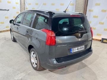 Peugeot 5008 I Minivan 1.6 HDi FAP 115KM 2013 Peugeot 5008 Style 1.6hdi 115KM 7-osob Sprawdz 1.6 Diesel 115KM, zdjęcie 28