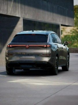 Volkswagen T-Roc I SUV Facelifting 1.5 TSI ACT 150KM 2026 Volkswagen T-Roc R-Line 1.5 eTSI 150 KM DSG Zamów, zdjęcie 11