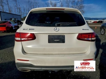 Mercedes GLC C253 2017 Mercedes-Benz GLC 2017 MERCEDES-BENZ GLC 300 4MATIC 2.0 Benzyna 241KM, zdjęcie 5