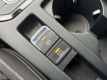 Volkswagen Passat B8 Variant Facelifting 2.0 TDI SCR 150KM 2023 Volkswagen Passat Variant TDI 150KM Business Ambiente Area View LED Mat, zdjęcie 20