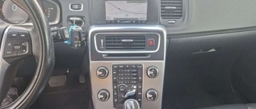 Volvo V60 I 2013 Volvo V60 Volvo V60 D6 AWD Plug-in Hybrid Summum 2.4 Hybryda Plug-in 220KM, zdjęcie 14