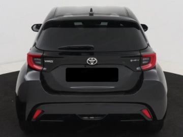 Toyota Yaris IV Hatchback Facelifting 1.5 Hybrid Dynamic Force 116KM 2026 Od ręki - Style 1.5 Hybrid 116KM | Podgrzewane fotele!, zdjęcie 3