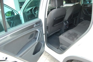 Volkswagen Tiguan II SUV 2.0 TDI 190KM 2017 VW TIGUAN R-LINE Virtual El.Klapa Hak Webasto Kamera 4x4 Bezwypadkowy, zdjęcie 27