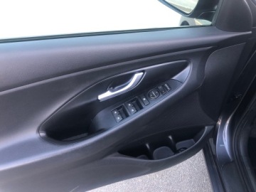 Hyundai i30 III Wagon 1.4 T-GDi 140KM 2018 HYUNDAI i30 1.4 T-GDI AUTOMAT LEDY ALU KAMERA NAVI GRZANE FOTELE KIEROWNICA, zdjęcie 16