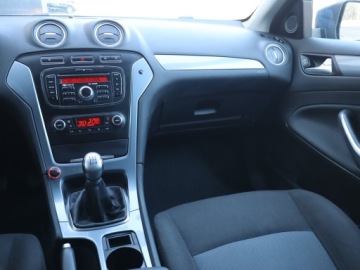 Ford Mondeo IV Kombi 2.0 Duratec Flexifuel 145KM 2011 Ford Mondeo 2.0 16V, Salon Polska, Klima, zdjęcie 7