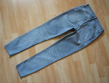 ZARA __ SPODNIE RURKI JEANS __ R. 34/XS