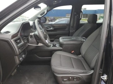 Chevrolet Suburban GMT900 2023 Chevrolet Suburban 2023, 5.3L, 4x4, LS, po gradobiciu 5.3 Benzyna 355KM, zdjęcie 6