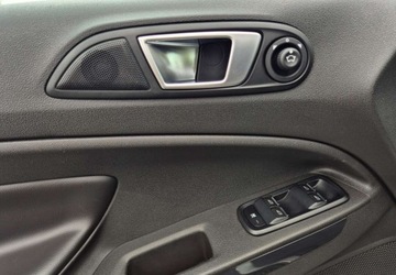 Ford Ecosport II SUV 1.0 Ecoboost 125KM 2016 Ford EcoSport 1,0 125 KM Tytanium Bezwypadkowy Benzyna 125KM, zdjęcie 13