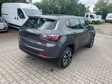 Jeep Compass II 2025 JEEP Compass Altitude 1.5 T4 mHEV DCT Suv 130KM 2025, zdjęcie 4