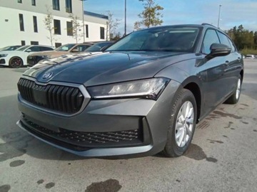 Skoda Superb III Kombi Facelifting 1.5 TSI 150KM 2025 SKODA Superb Essence 1.5 TSI mHEV DSG Combi 150KM 2025, zdjęcie 1