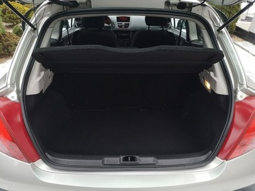 Peugeot 207 Hatchback 5d 1.4 16V 88KM 2007 Peugeot 207 1.4 16V 88KM Klimatyzacja Isofix, zdjęcie 19