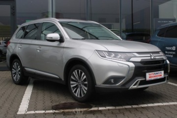 Mitsubishi Outlander III SUV Facelifting 2017 2.0 150KM 2018 MITSUBISHI Outlander Intense, zdjęcie 1