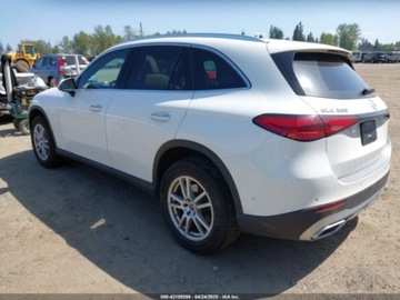 Mercedes GLC C254/X254 2023 Mercedes-Benz GLC 300 4Matic Suv 2023 2.0l 2.0 Benzyna 255KM, zdjęcie 3