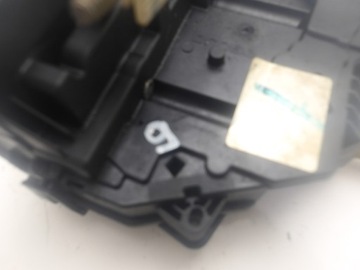MERIVA B FACELIFT 13-17 ZÁMEK DVEŘE ZADNÍ LEVÝ 9-PIN EVROPA ORIGINÁLNÍ OE