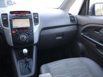 Kia Venga Mikrovan 1.6 DOHC CVVT 125KM 2013 Kia Venga 1.6 CVVT, Automat, Skóra, Navi, Klima, zdjęcie 7