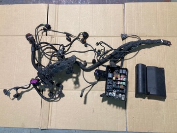 SKRZYNKA BEZPIECZNIKÓW INSTALACJA VW JETTA 5C