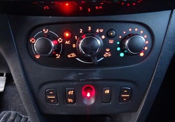 Dacia Sandero II Hatchback 5d TCe  90KM 2014 Dacia Sandero Bezwypadkowa Serwisowana 1-Wlasciciel Tablet Navi Pdc Tempom, zdjęcie 19