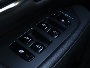 Volvo S90 II Sedan 2.0 D4 190KM 2019 Volvo S90 D4, Salon Polska, Serwis ASO, 187 KM, zdjęcie 17