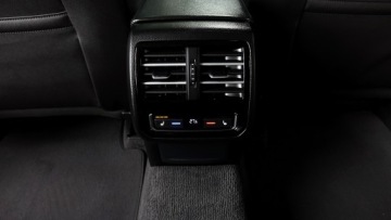 Volkswagen Passat B8 Variant 2.0 TDI 150KM 2015 .. 3 strefowy klimatronik .. Lampy Full Led .. Grzane Fotele PRZÓD i Tył, zdjęcie 10