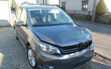 Volkswagen Touran II 1.6 TDI 105KM 2015 Volkswagen Touran 1.6 Diesel 104KM, zdjęcie 2