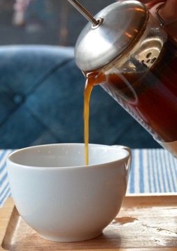 ПАРОЧНИК С ПОРШНЕМ ДЛЯ КОФЕ И ЧАЯ 0,6л TR-129-2